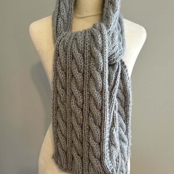 Hand knit scarf in an 3 cable pattern. Soft in a gorgeous gray/blue. 66” x 6” - Picture 3 of 5